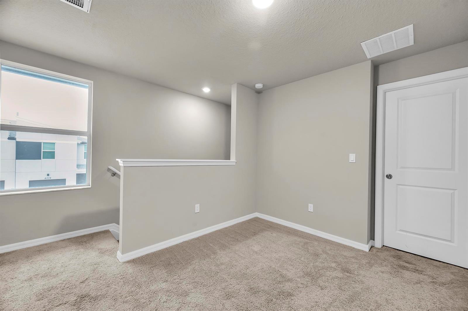 Building Photo - 3550 San Bernardino Way