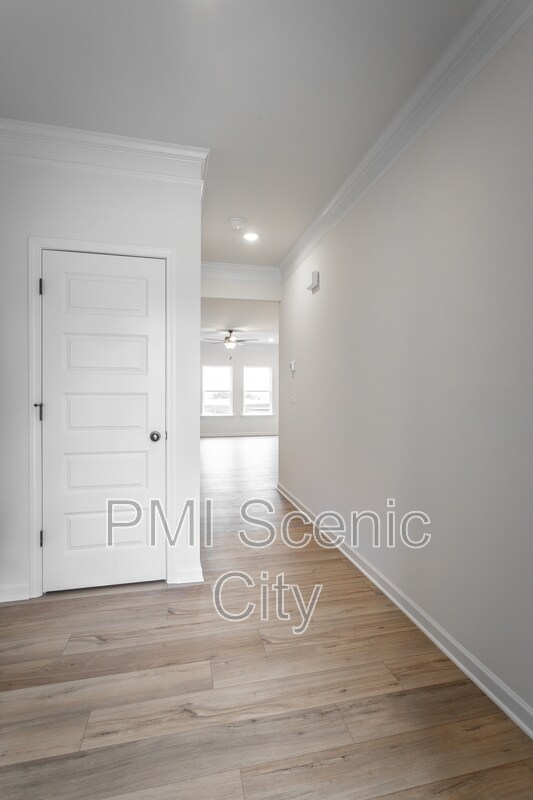 Building Photo - 9437 Cavalier Wy