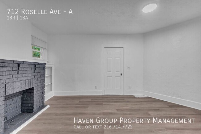 Building Photo - 712 Roselle Ave