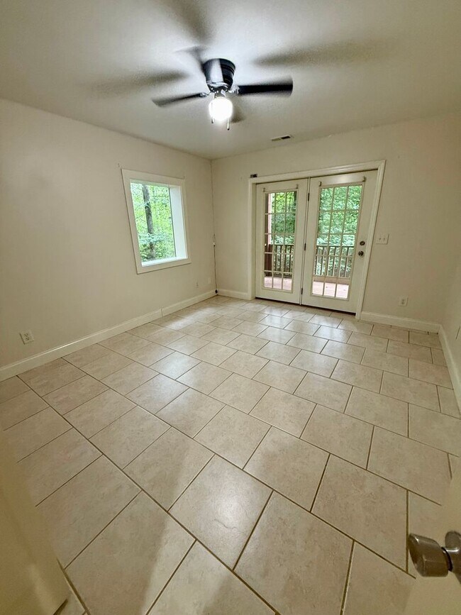 Building Photo - 154 Klare Ridge Ln