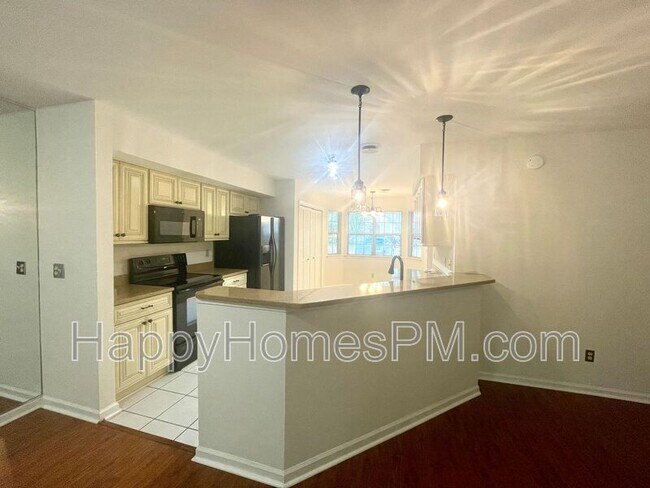 Building Photo - 1125 Monaco Dr