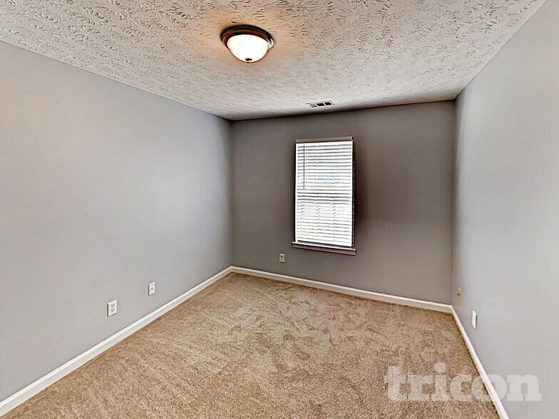 Building Photo - 169 Floresta Dr