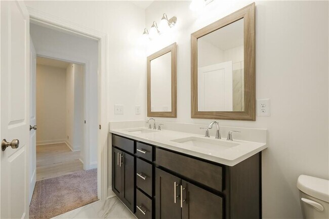 Building Photo - 514 Alice Wy