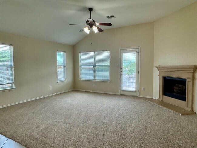 Building Photo - 1692 Amberwood Loop