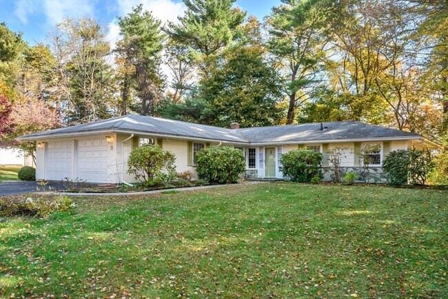 Primary Photo - 3 Hickory Ln