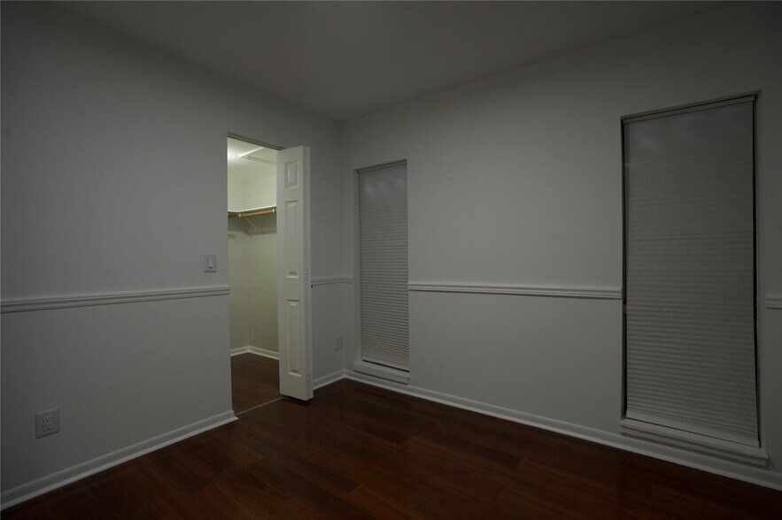 Building Photo - 2125 SW 81st Ave