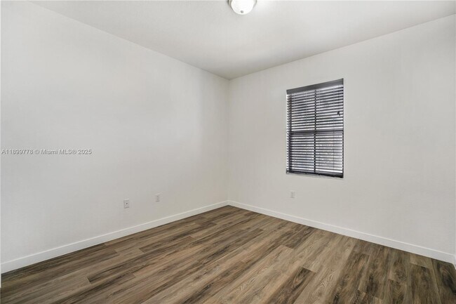 Building Photo - 15500 SW 136th St