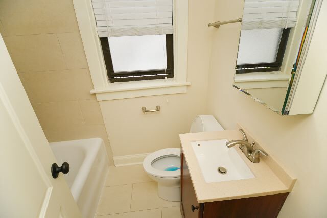 Building Photo - 618 W Patterson Ave