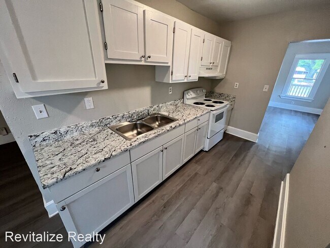 Building Photo - 3 br, 2 bath House - 1253 Cottrell Street