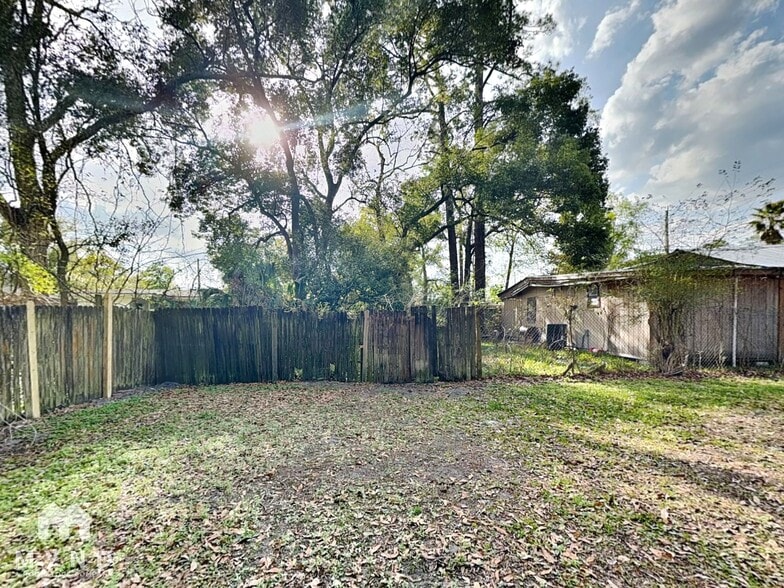 Building Photo - 2184 W 45th St