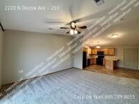 Building Photo - 2220 Devon Ave