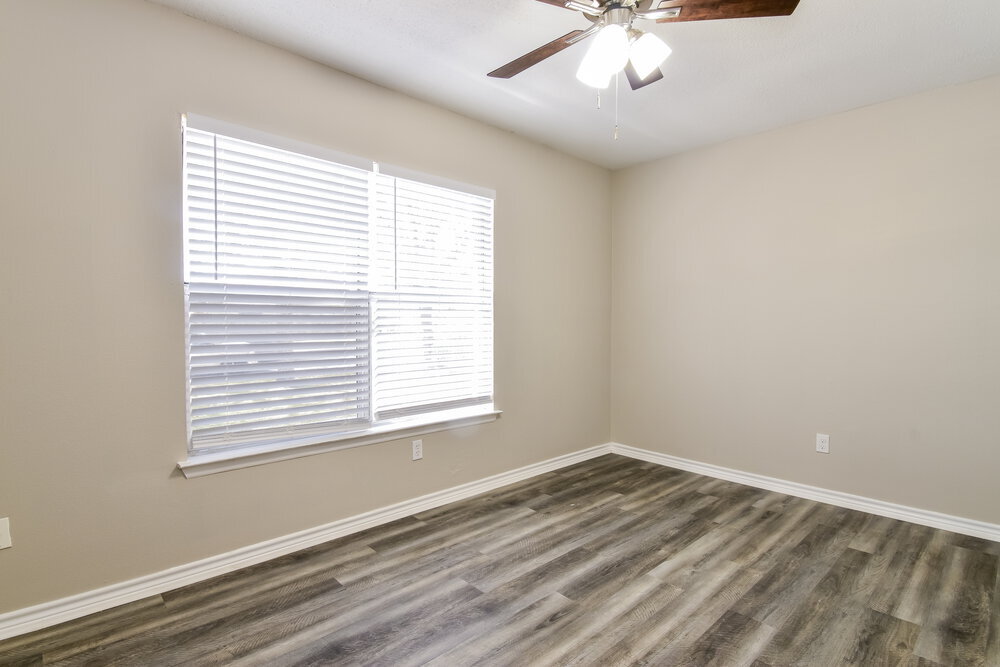 Building Photo - 8115 Maple Meadow Dr