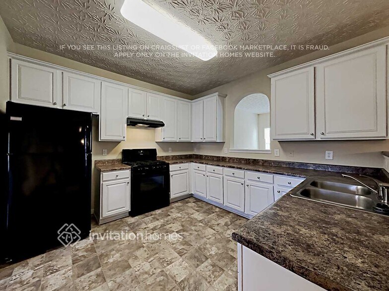 Building Photo - 2369 Watson Fain Trail