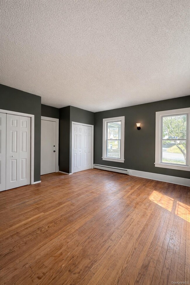 Building Photo - 440 N Main St