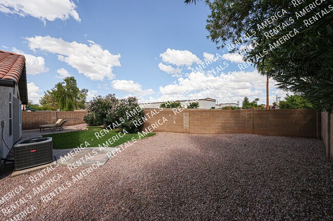 Building Photo - 153 S Garnet Rd