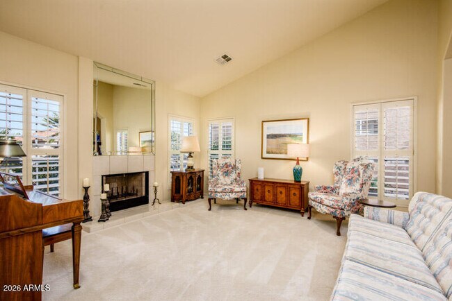 Building Photo - 10929 E Spring Creek Rd