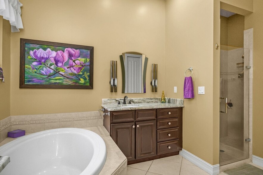 Building Photo - 4806 Europa Dr