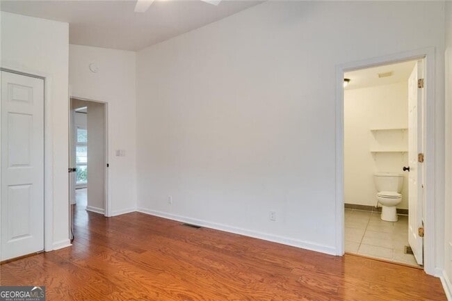 Building Photo - 1756 Dresden Dr
