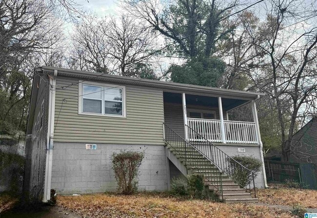 Building Photo - 7823 Rugby Ave