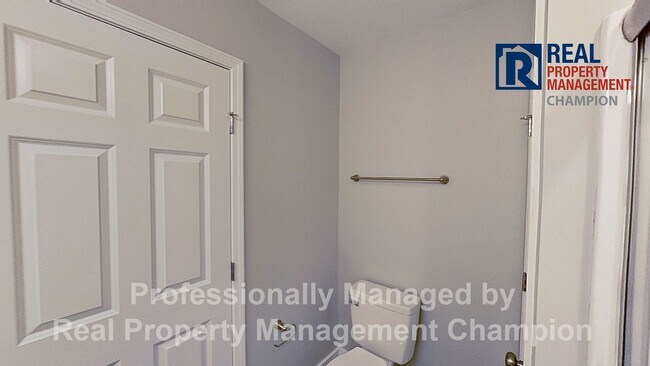 Building Photo - Updated 3 BD/1.5 BA Home in the Heart of Downtown Wilmington