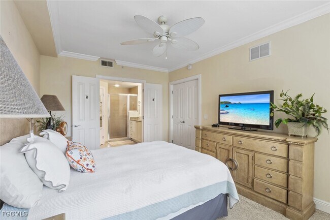 Building Photo - 2825 Palm Beach Blvd