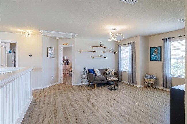 Building Photo - 17020 Lathrop Ave