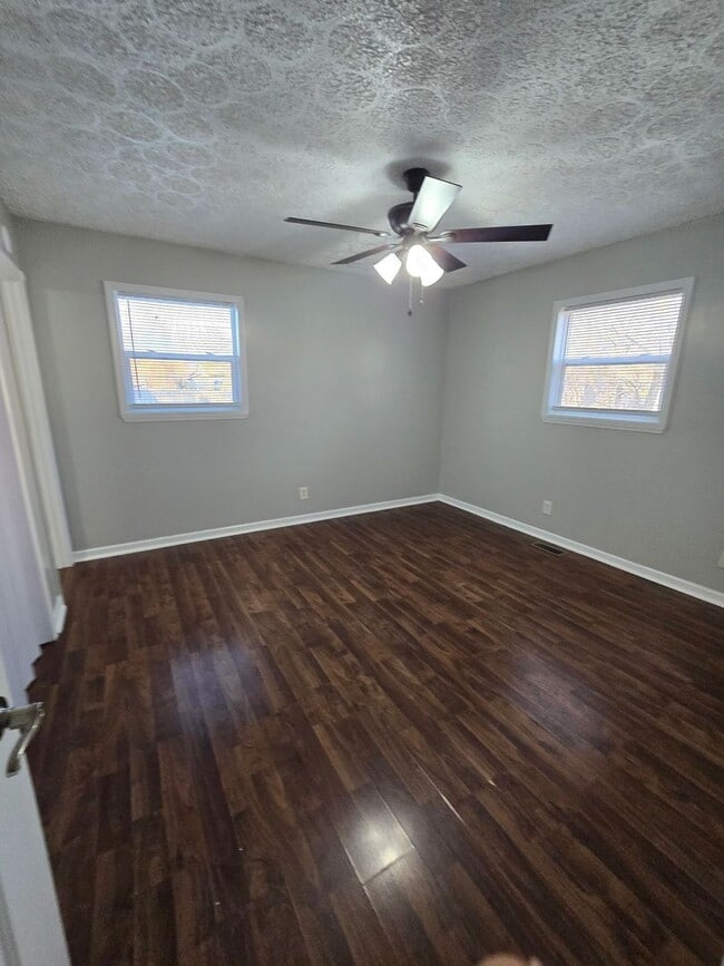 Building Photo - Three Bedroom Home located near South Arlington Ave and Stop 11 Rd