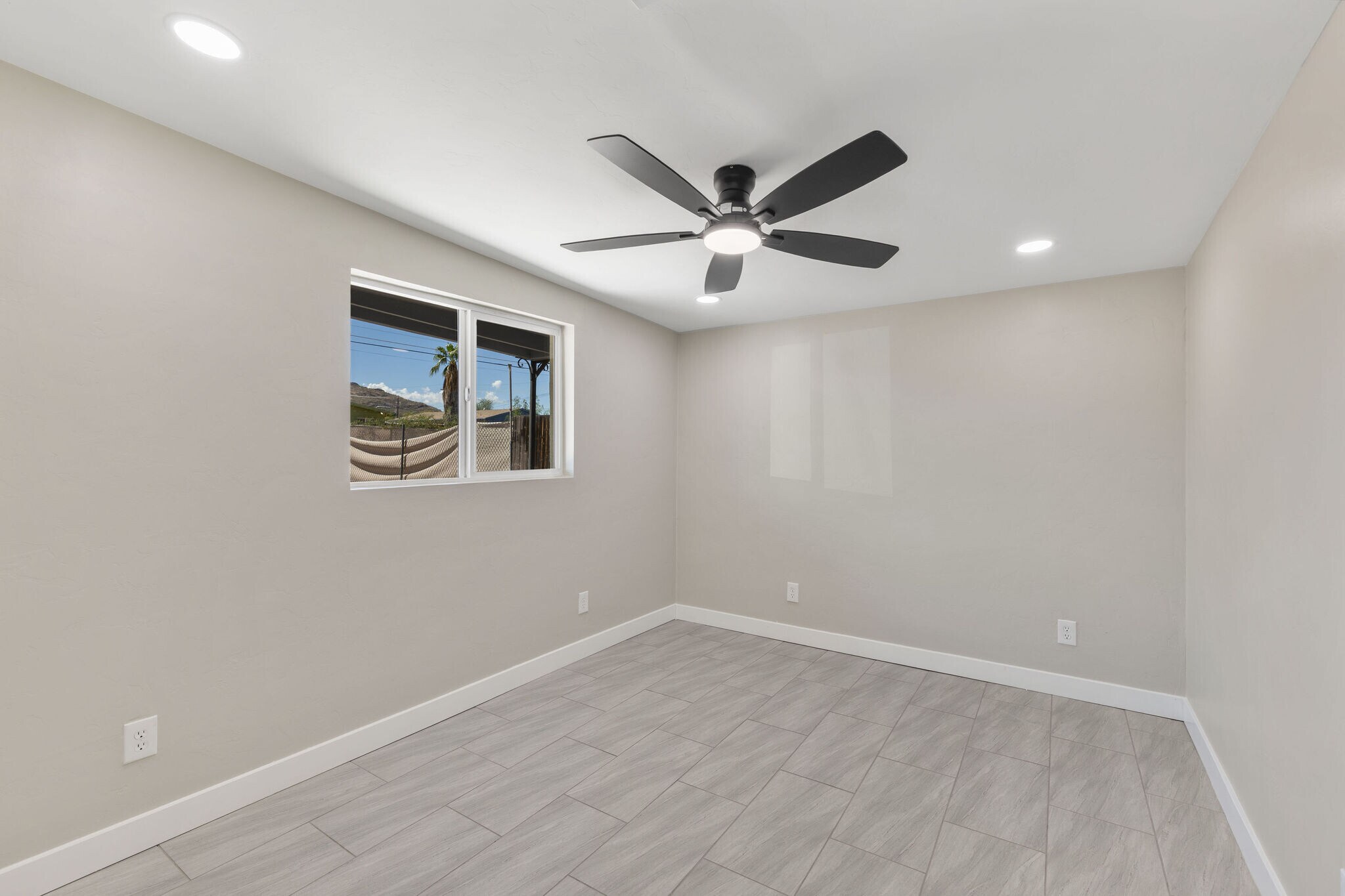 Building Photo - 1331 W Speedway Blvd
