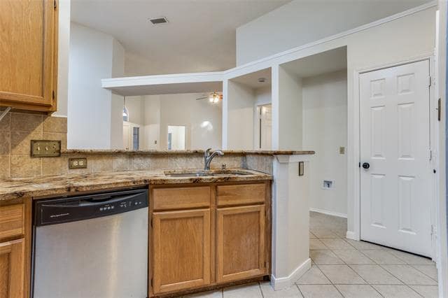 Building Photo - 6826 Conestoga Dr