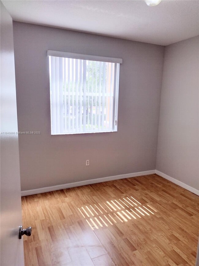 Building Photo - 654 SW 106th Ave