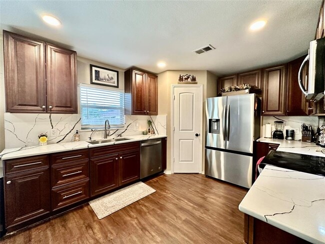 Building Photo - 817 Tapestry Cove