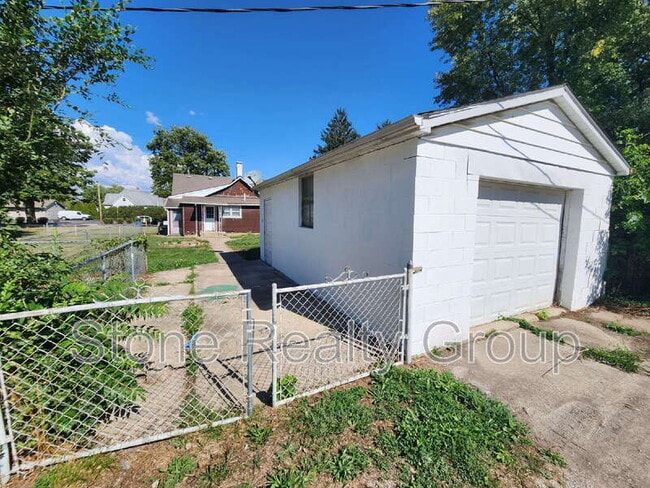 Building Photo - 1333 Buckeye St