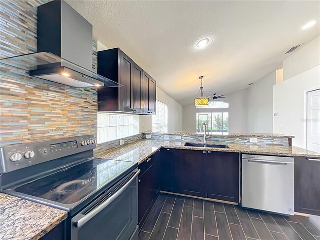 Building Photo - 1045 Willow Branch Dr