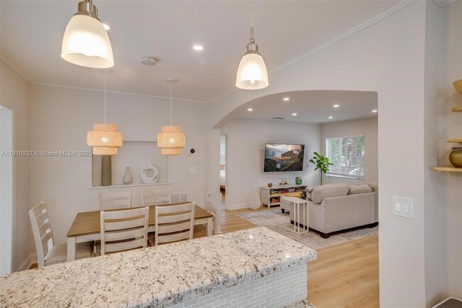 Building Photo - 2969 SW 20th St