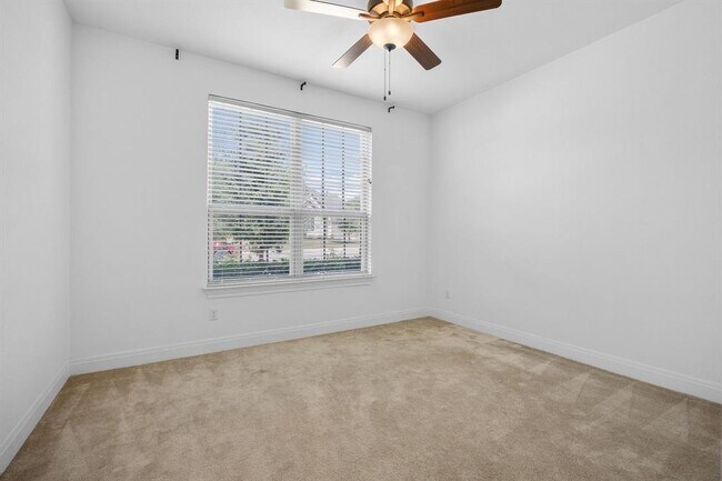 Building Photo - 22212 Coyote Cave Trl