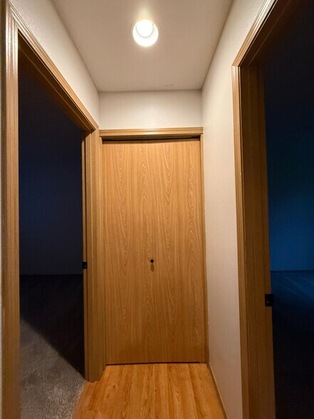 Building Photo - 7104 SE Kansas St