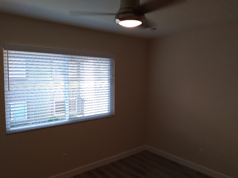 Building Photo - 9808 Shirley Gardens Dr