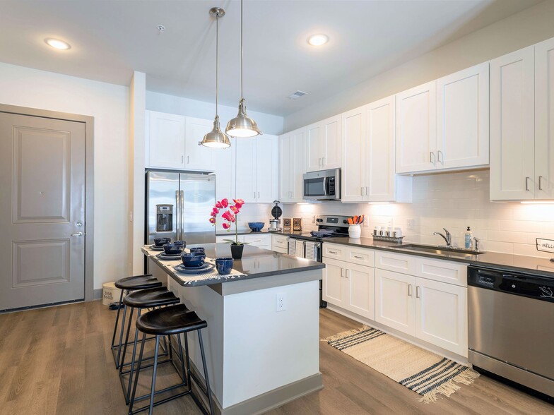 2BR-2BA Modern Kitchen - Avalon at James Island