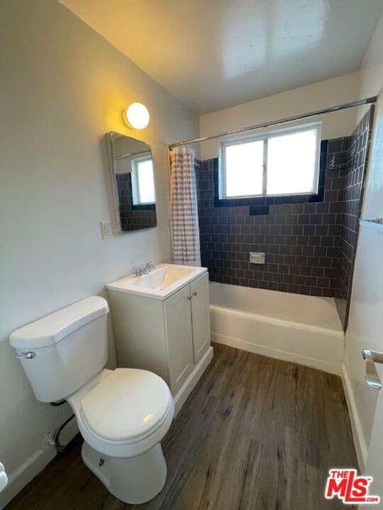 Building Photo - 202 Eye St