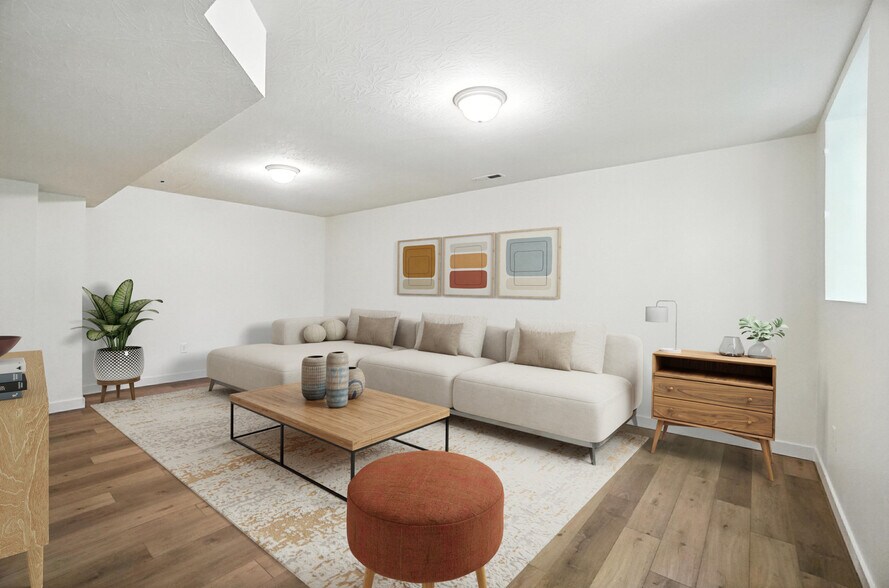 Building Photo - 2380 Oaktree Pl