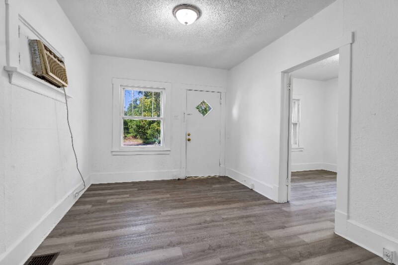 Building Photo - 5316 Janet Ave