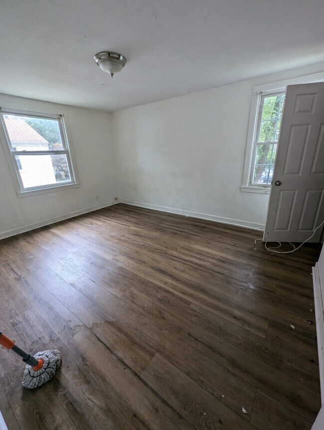 Building Photo - 30 Hilltop Rd