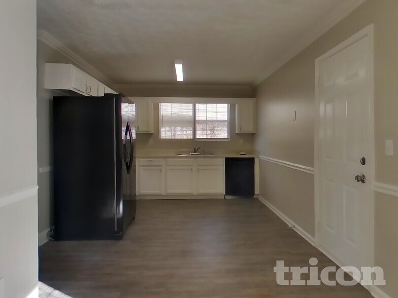 Building Photo - 34 Inverness Trce