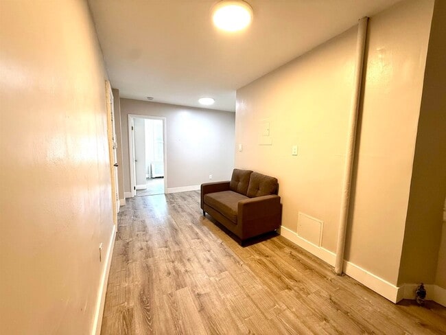 Building Photo - 8610 John F. Kennedy Blvd