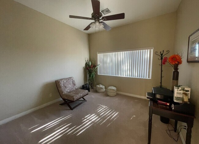 Building Photo - 1961 E Lipan Blvd