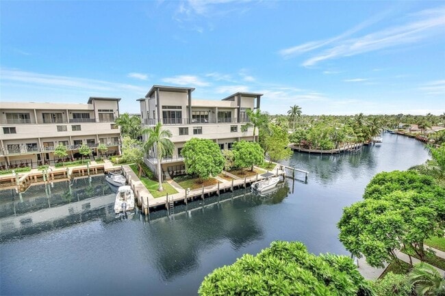 Building Photo - 164 SE 4th Terrace