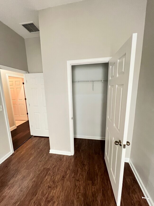 Building Photo - Emerald Preserve Townhome