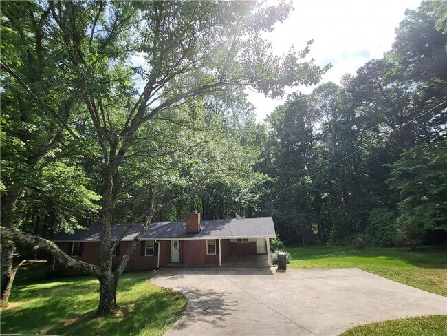 Building Photo - 6707 Campground Rd