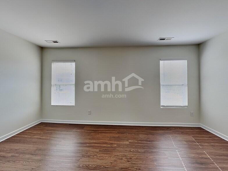 Building Photo - 6840 Horseback Ln