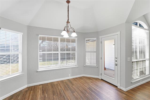 Building Photo - 1202 Defford Ln